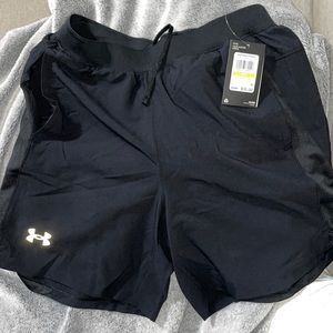 Brand New Mens Under Armour Launch SW 7” Shorts size Medium